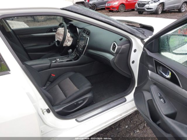 1N4AA6AP2HC449731 Nissan Maxima 3.5 S