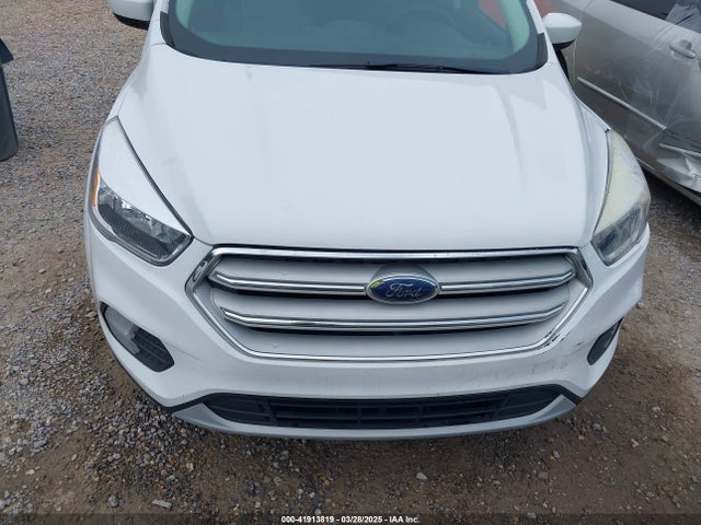 1FMCU0GD6JUC11056 Ford ESCAPE SE