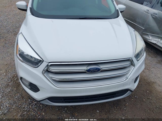 1FMCU0GD6JUC11056 Ford ESCAPE SE