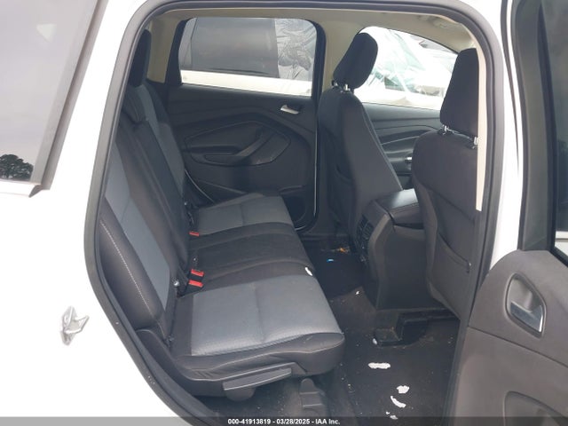 1FMCU0GD6JUC11056 Ford ESCAPE SE