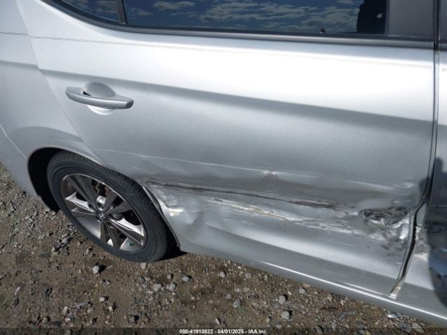 5NPD84LF6HH062986 Hyundai ELANTRA SE