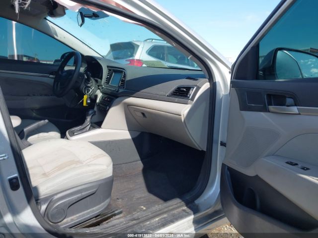 5NPD84LF6HH062986 Hyundai ELANTRA SE