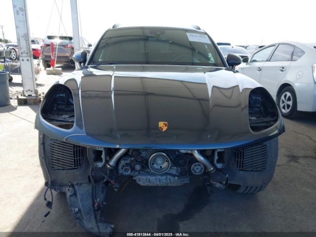 WP1AG2A53NLB21910 Porsche MACAN S