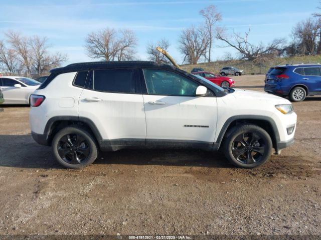 3C4NJDBB0KT629952 Jeep Compass Altitude 4x4