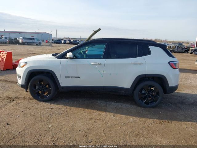 3C4NJDBB0KT629952 Jeep Compass Altitude 4x4