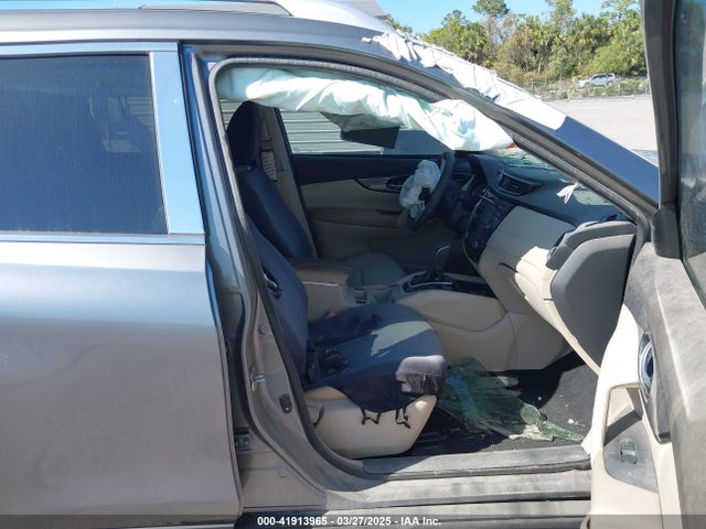 Nissan ROGUE SV 2017 KNMAT2MT7HP559334 Image 5