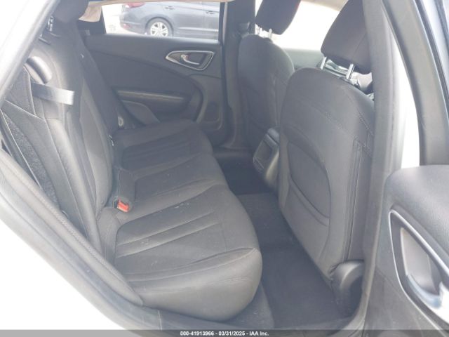 1C3CCCAB3FN639625 Chrysler 200 Limited