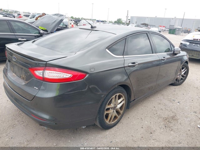 1FA6P0H75F5104055 Ford FUSION SE