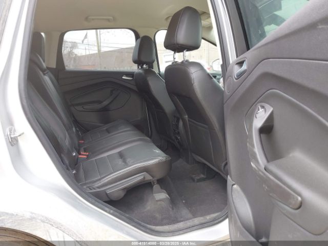 1FMCU9J92FUA60166 Ford Escape Titanium