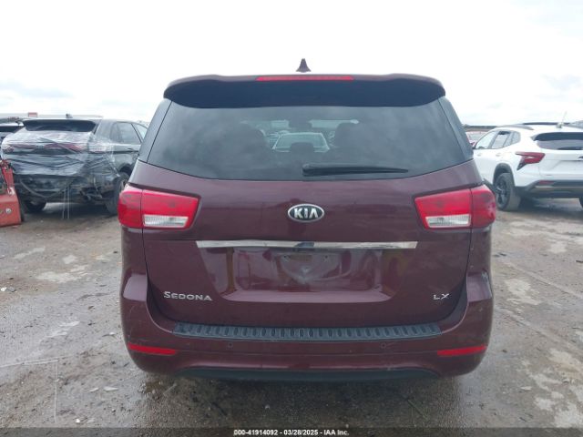 KNDMB5C16H6237873 KIA SEDONA LX