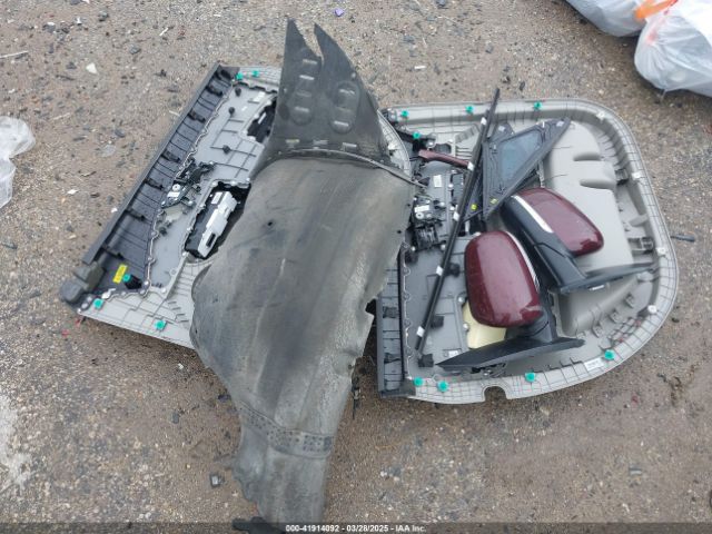 KNDMB5C16H6237873 KIA SEDONA LX