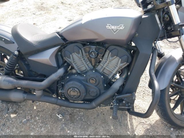 2017 VICTORY MOTORCYCLES OCTANE 5VPFTB001H3000484 Photo 7