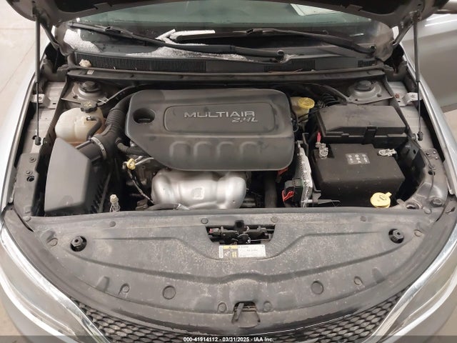 Chrysler 200 Limited 2015 1C3CCCAB1FN534985 Image 10