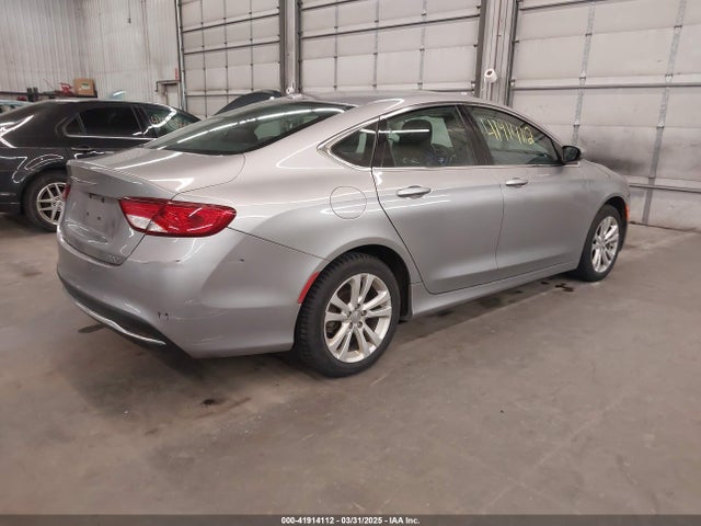 Chrysler 200 Limited 2015 1C3CCCAB1FN534985 Image 4