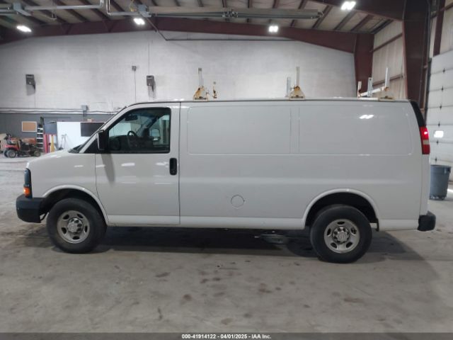 1GCWGFCF4F1188243 Chevrolet Express 2500 Work Van