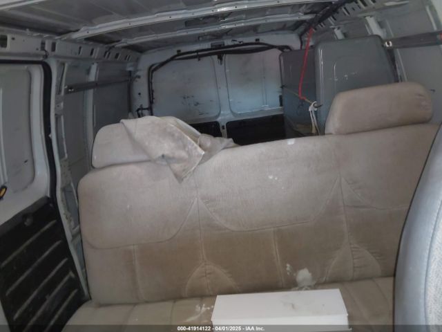 1GCWGFCF4F1188243 Chevrolet Express 2500 Work Van