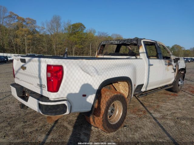 2022 CHEVROLET SILVERADO 3500HD 1GC4YVEY0NF332160 Photo 3