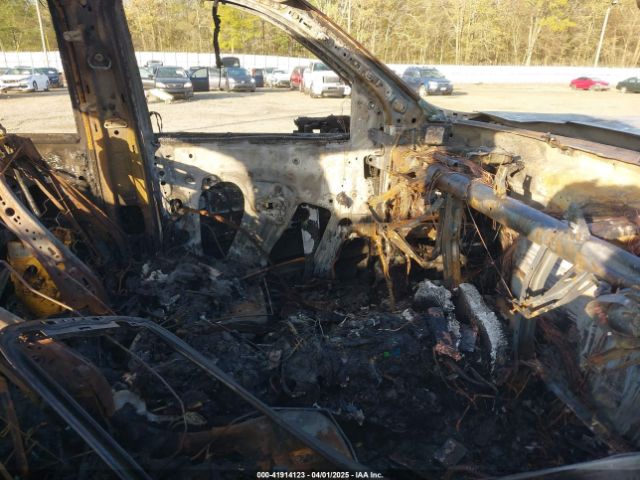 2022 CHEVROLET SILVERADO 3500HD 1GC4YVEY0NF332160 Photo 4