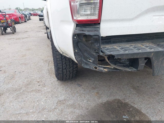 5TFAZ5CNXGX002483 Toyota Tacoma Sr5 V6