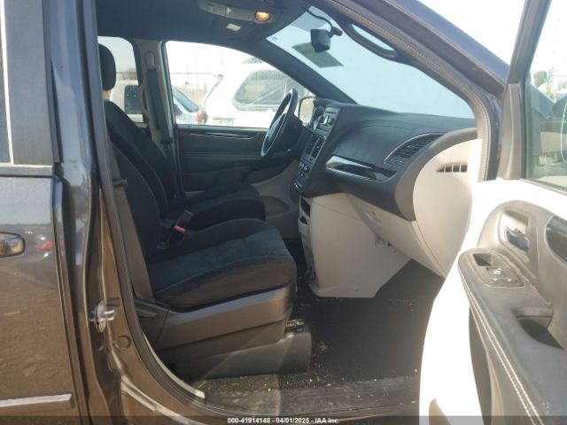 2C4RDGBG6GR361747 Dodge Grand Caravan Se Plus