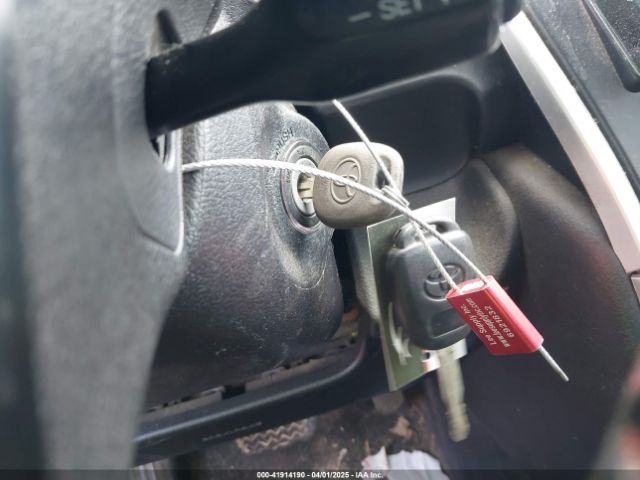 4T1BF1FK8FU010116 Toyota CAMRY SE