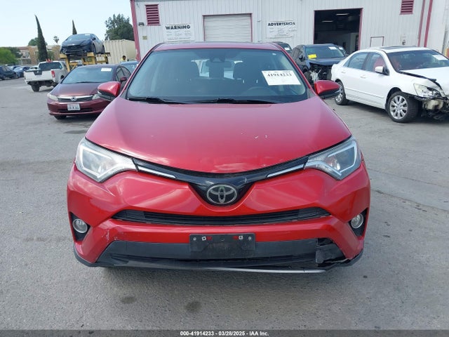 2T3WFREV0HW389571 Toyota Rav4 Xle