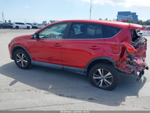 2T3WFREV0HW389571 Toyota Rav4 Xle