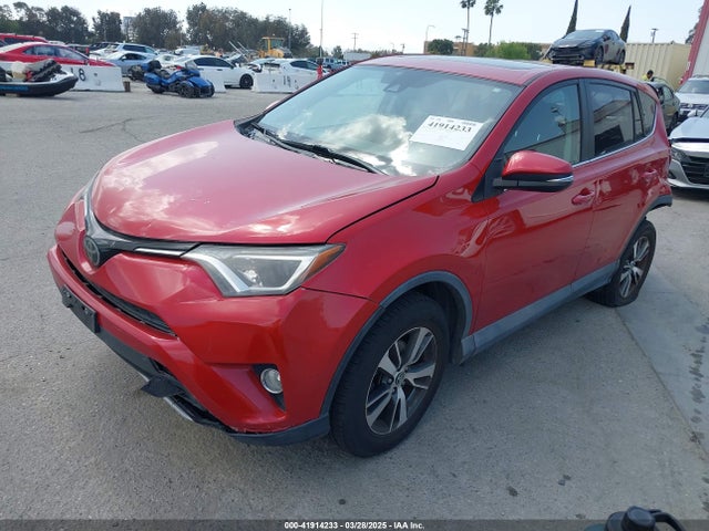 2T3WFREV0HW389571 Toyota Rav4 Xle