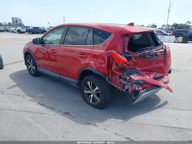 2T3WFREV0HW389571 Toyota Rav4 Xle