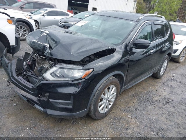 JN8AT2MT4HW132140 Nissan ROGUE SV
