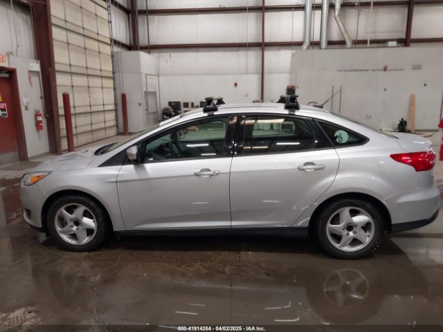 1FADP3F28FL231684 Ford FOCUS SE