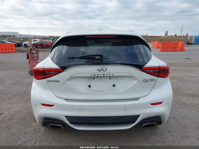 SJKCH5CP6JA004106 Infiniti Qx30 Sport