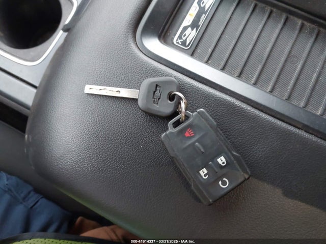 1GCVKREC6GZ115926 Chevrolet Silverado 1500 2lt
