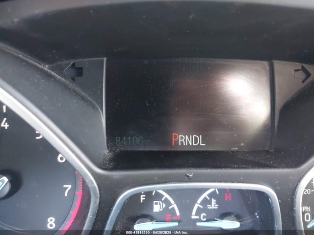 1FADP3F25JL306401 Ford FOCUS SE