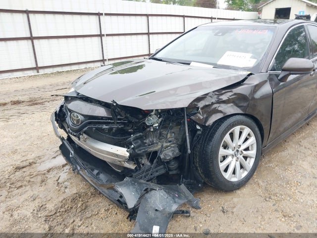 4T1C11AK1LU320677 Toyota CAMRY LE