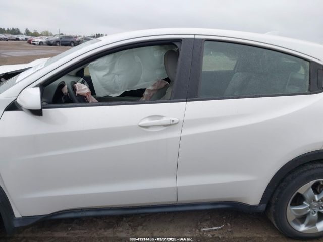 3CZRU5H35KM703014 Honda HR-V LX