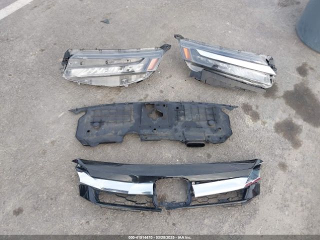 JHMZC5F39JC000901 Honda Clarity Plug-in Hybrid Touring