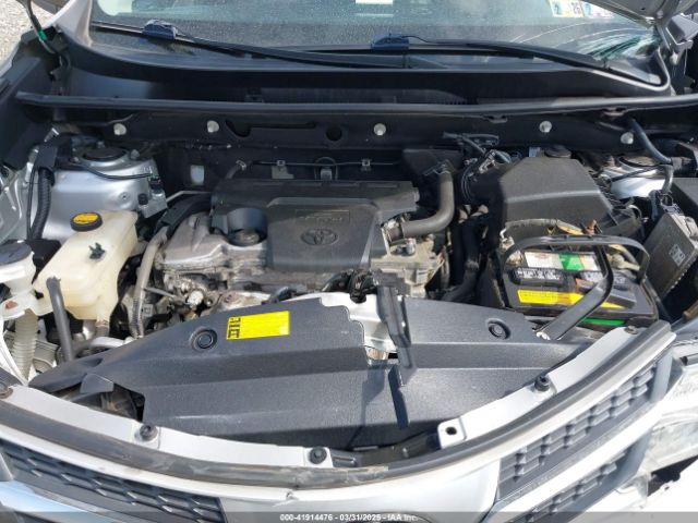 2T3BFREV4FW299531 Toyota RAV4 LE