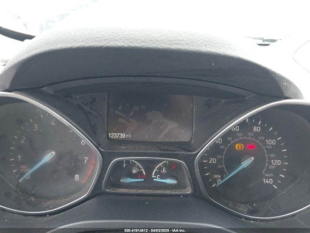 1FMCU0GD5HUA79952 Ford ESCAPE SE