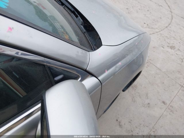 JTHBW1GG9F2099445 Lexus ES 300H