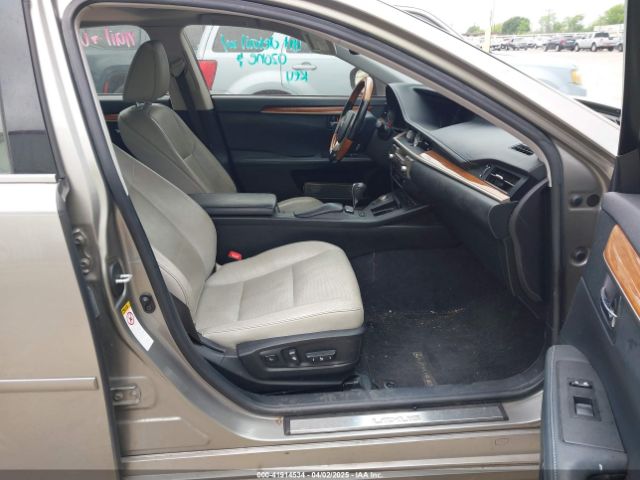 JTHBW1GG9F2099445 Lexus ES 300H