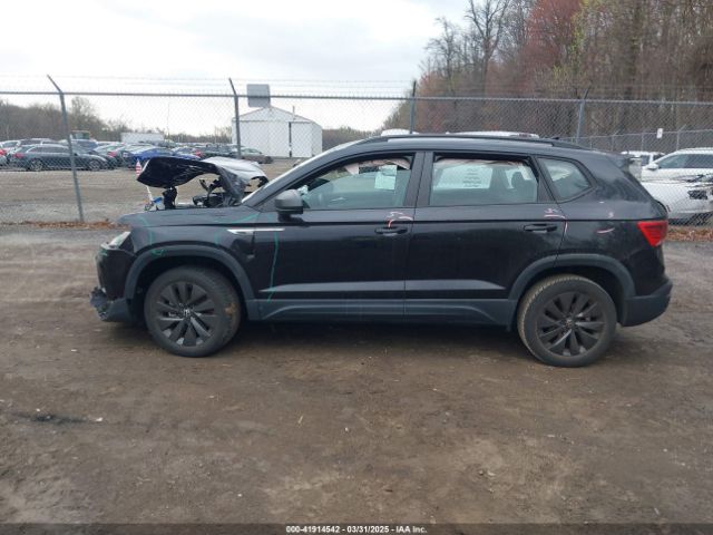 3VVCX7B22NM000734 Volkswagen Taos 1.5t S