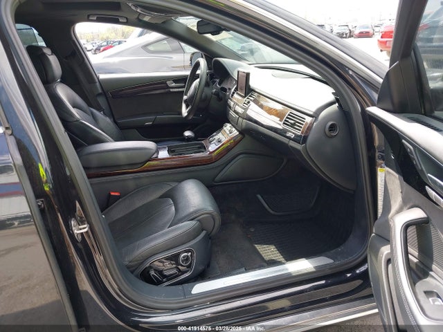 2012 AUDI A8 L WAURVAFD5CN038949 Photo 4