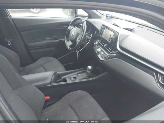 NMTKHMBX9JR004502 Toyota C-hr Xle Premium