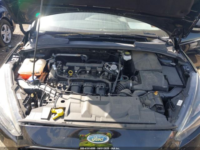 1FADP3M28JL226495 Ford FOCUS SEL