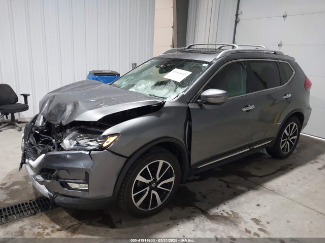 JN8AT2MT0HW150120 Nissan Rogue Sl
