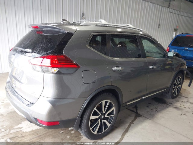 JN8AT2MT0HW150120 Nissan Rogue Sl