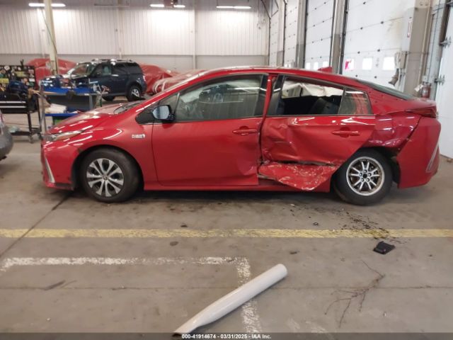 JTDKARFP3L3129545 Toyota Prius Prime Xle