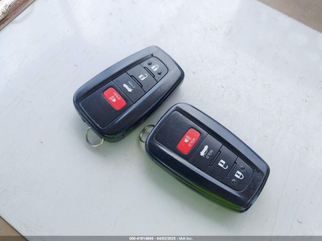 4T1B11HK1JU650382 Toyota CAMRY SE