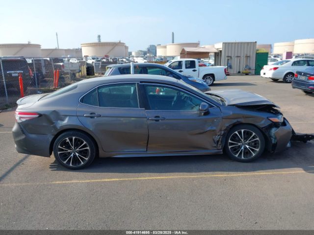 4T1B11HK1JU650382 Toyota CAMRY SE